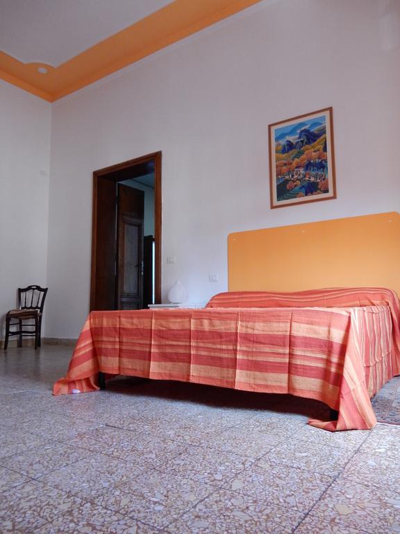 Villa Gini Pisa Pokoj fotografie